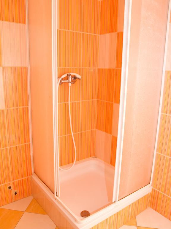 Guest House Pri Treh Lipah Птуй Номер фото
